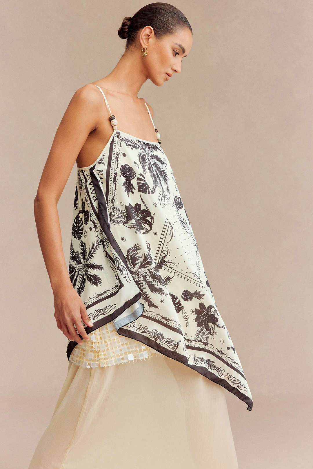 Patchwork mouwloze midijurk met pailletten en kralen