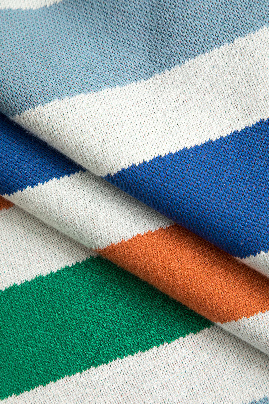 Colorblock gebreide minijurk met knoopdetail