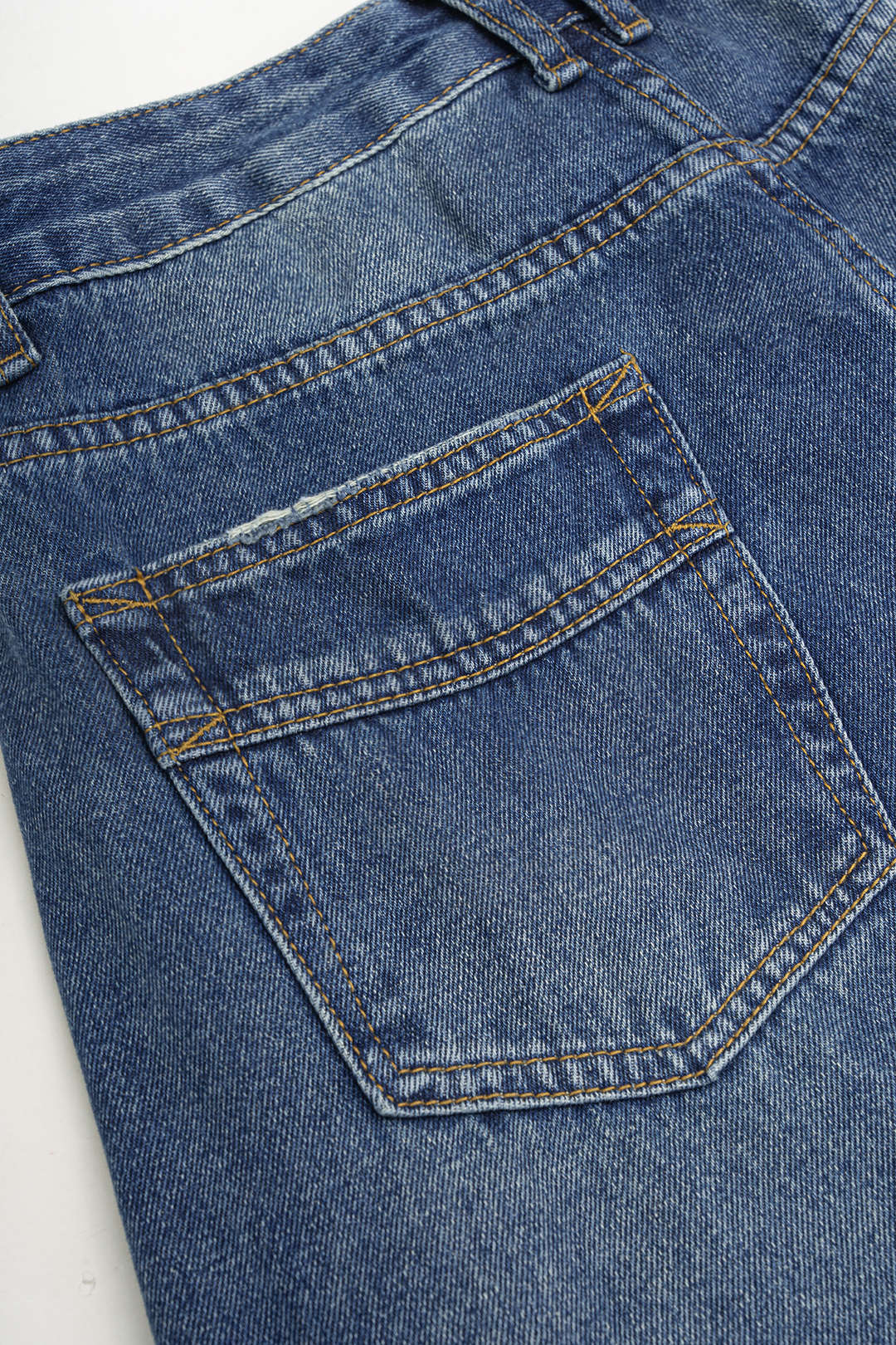 Dana - Metallic jeans met wijde pijpen