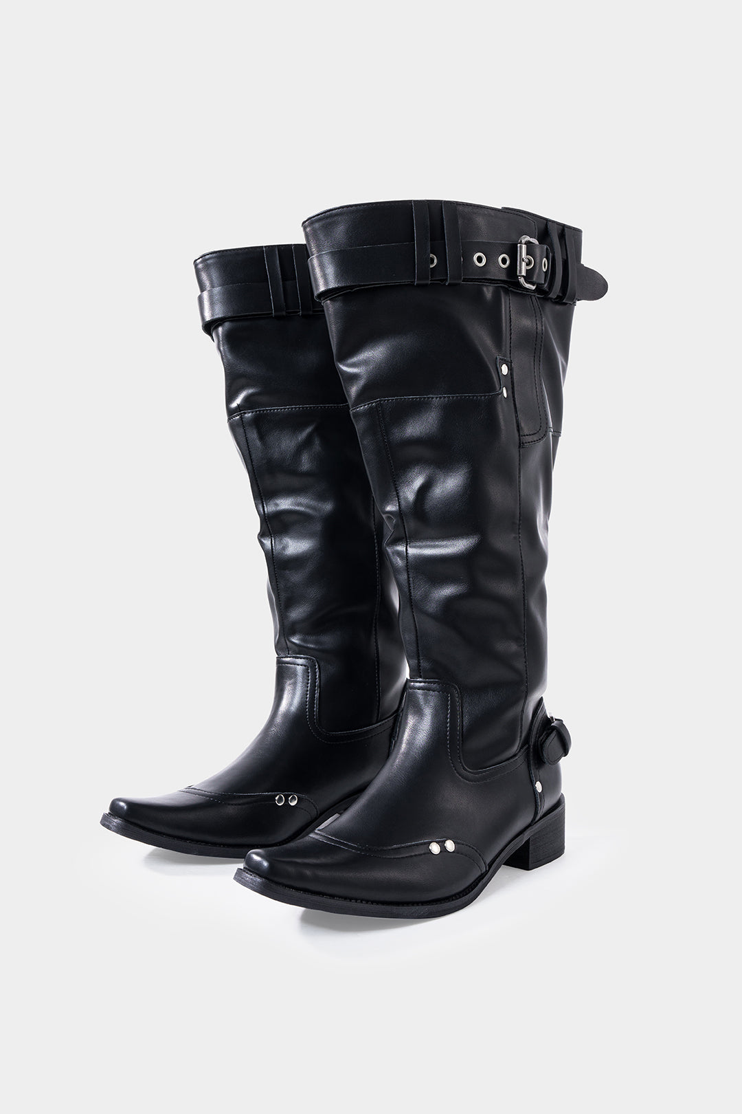 Leren-look kniehoge laarzen met ruches en gesp