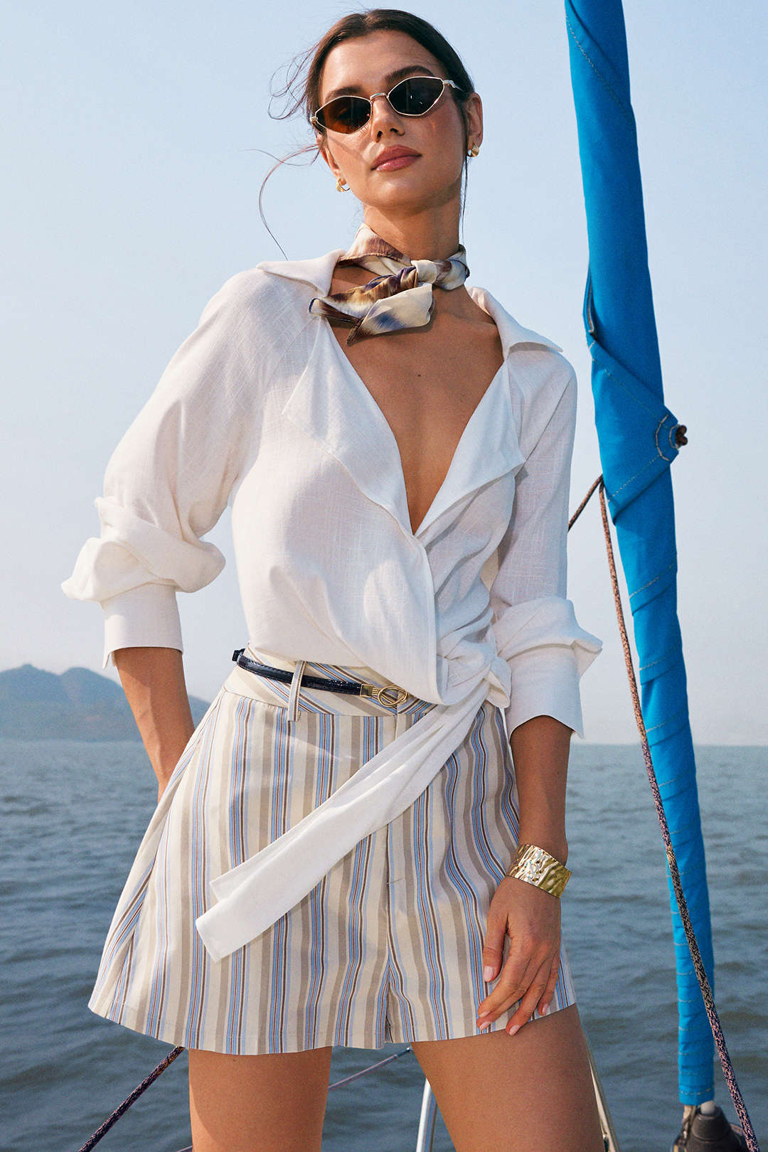 Blouse met revers, knoopdetail en lange mouwen