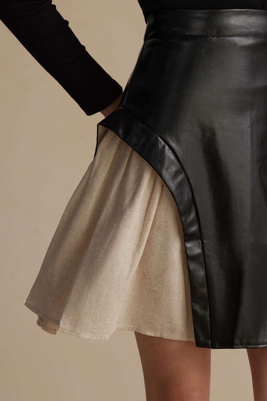 Colorblock leren-look rok met ruches en rits