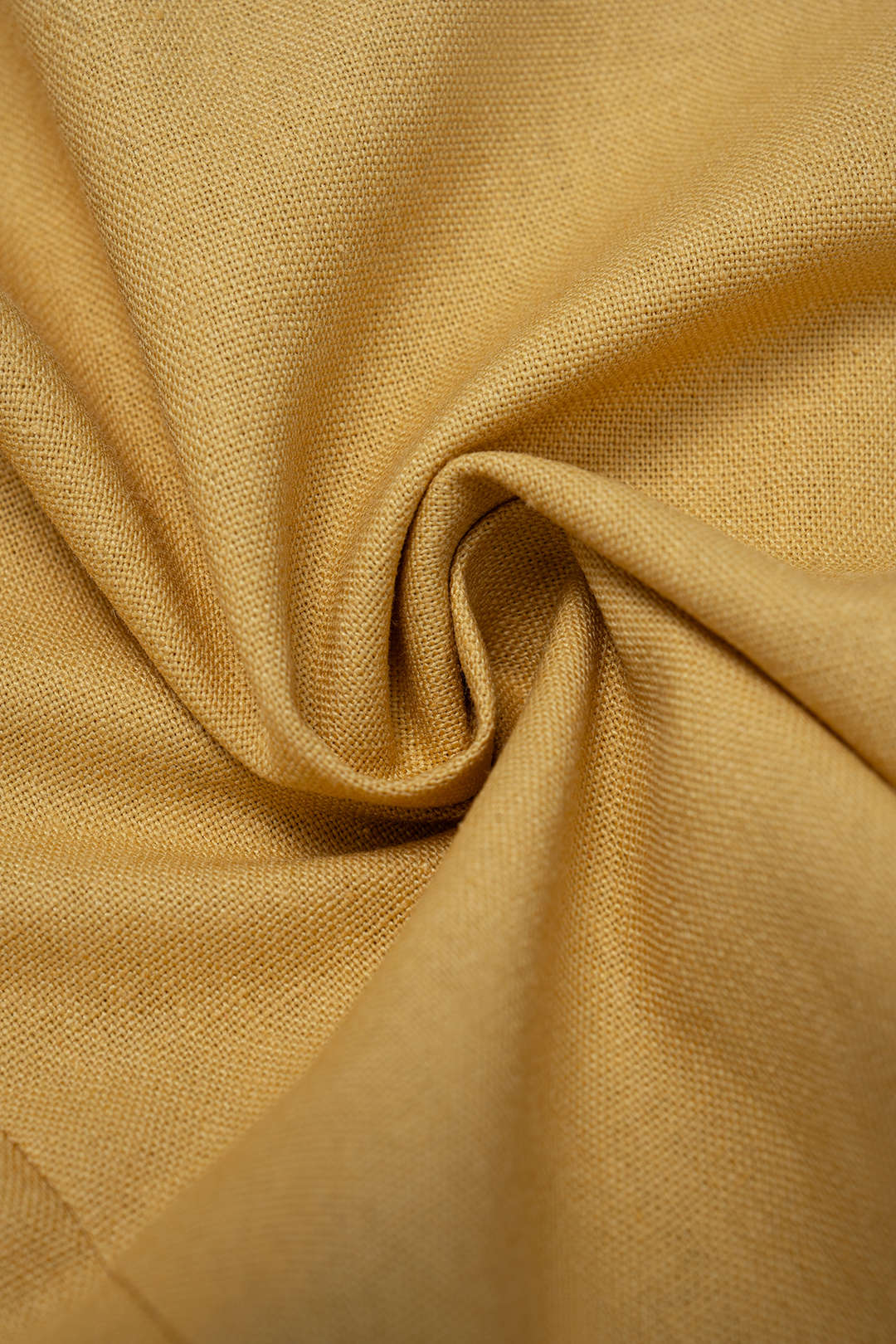 Linnen tanktop met revers, uitsnijding en knoopjes