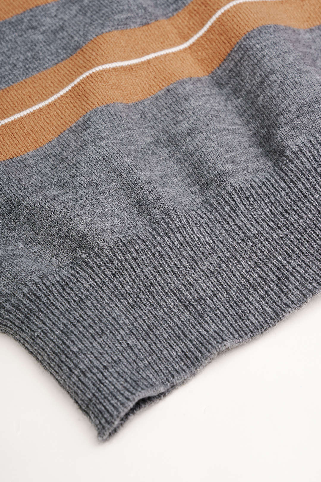 Nina - Gebreide set met strapless top en vest