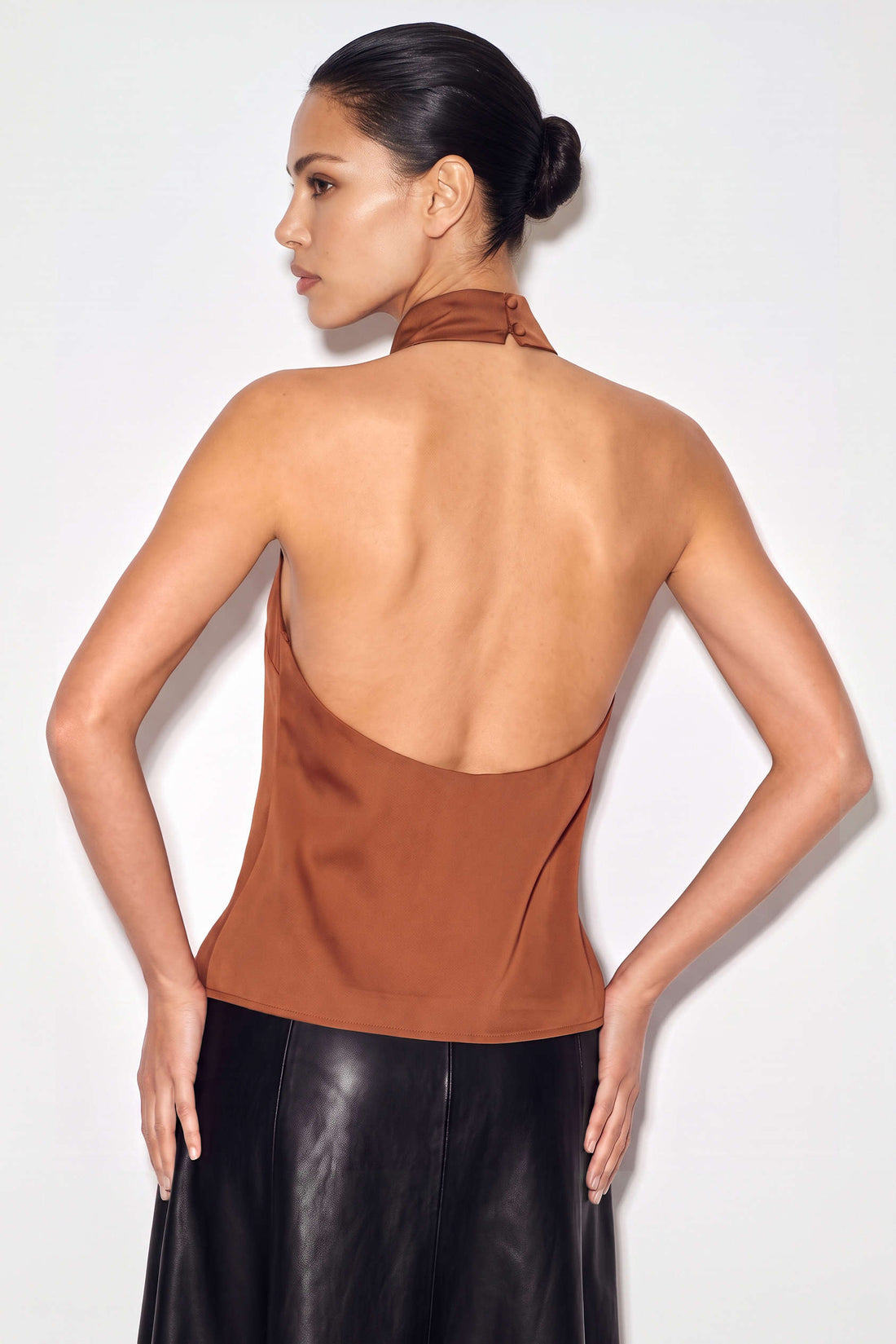 Satijnen tanktop met ruches en open rug