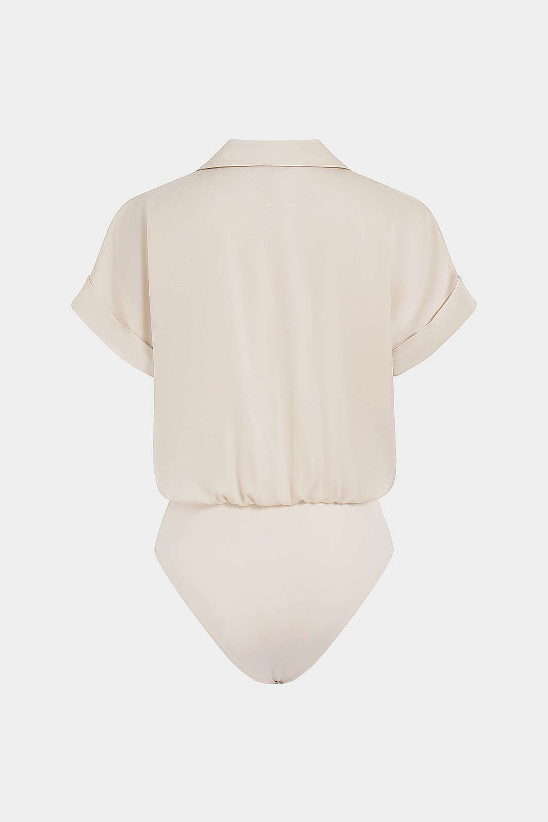 Satijnen metallic body met knoopjes en korte mouwen