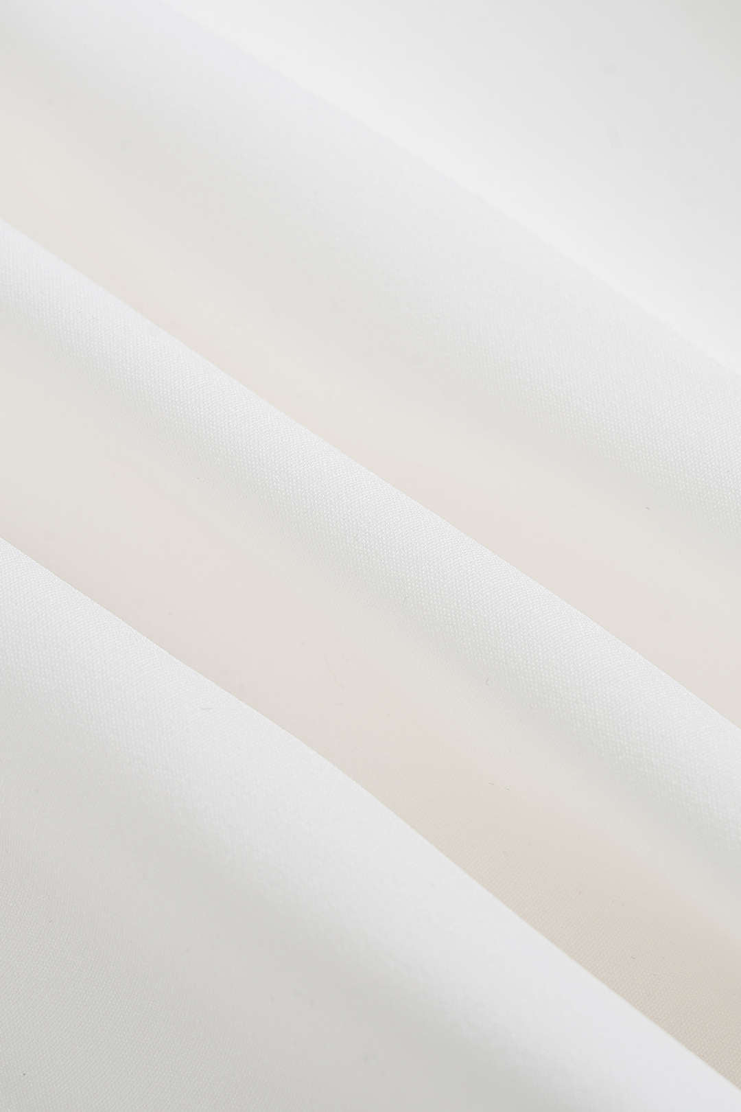 Sara - Metallic mouwloze minijurk met ronde hals en knoopjes