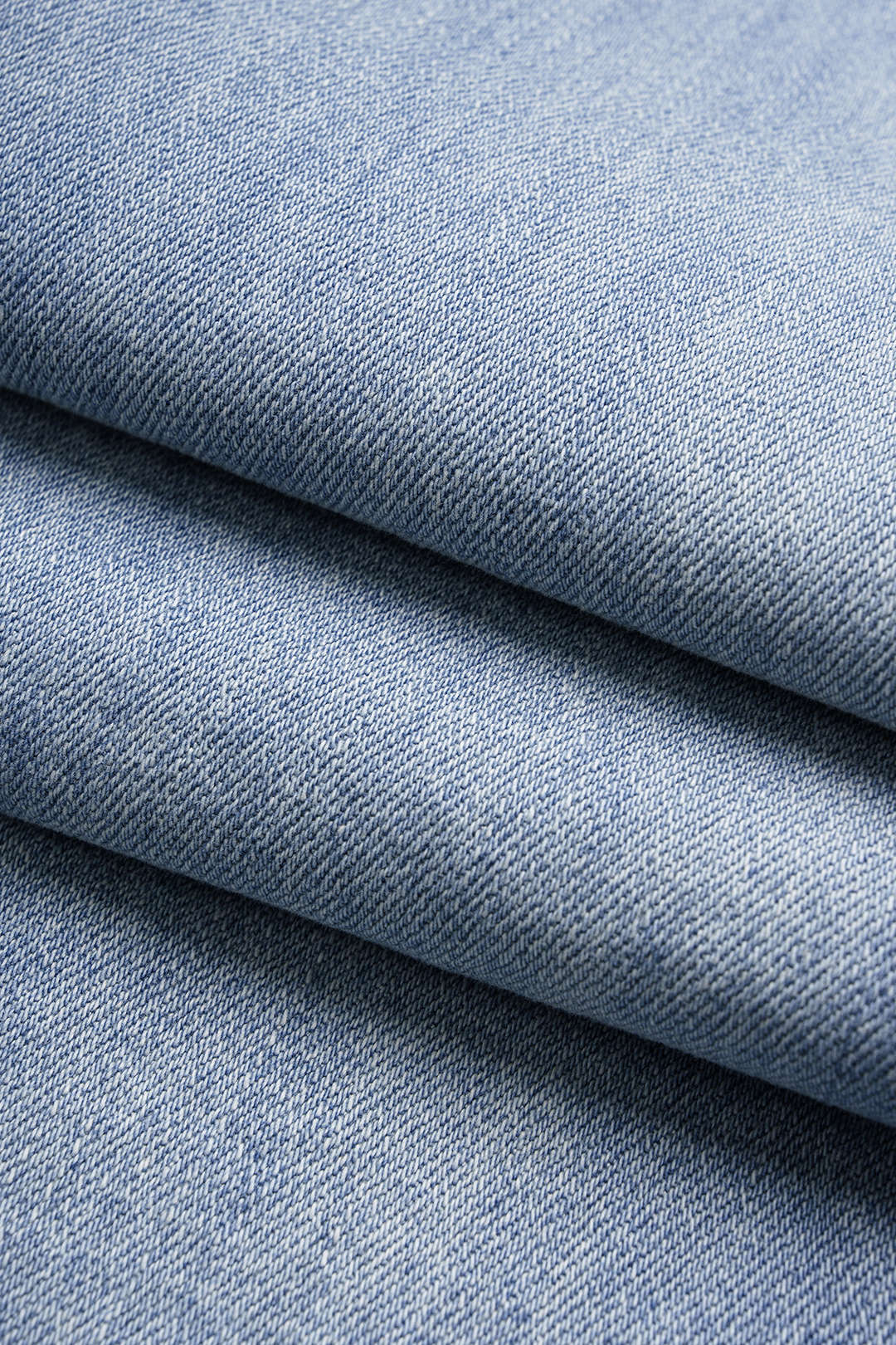 Jeans met borduursel en rechte pijp