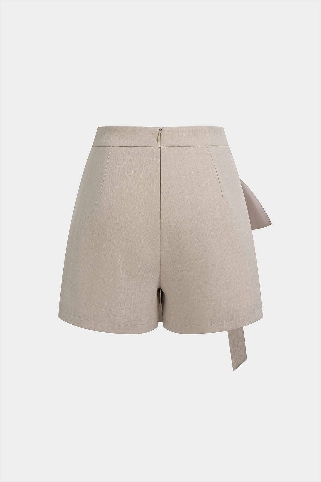 Asymmetrische short met ruches en hoge taille
