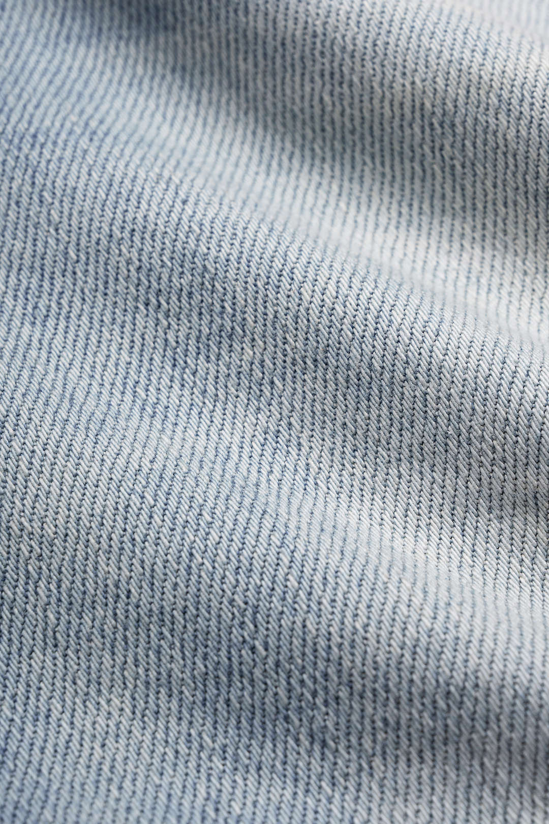 Denim metallic short met knoopjes en zakken