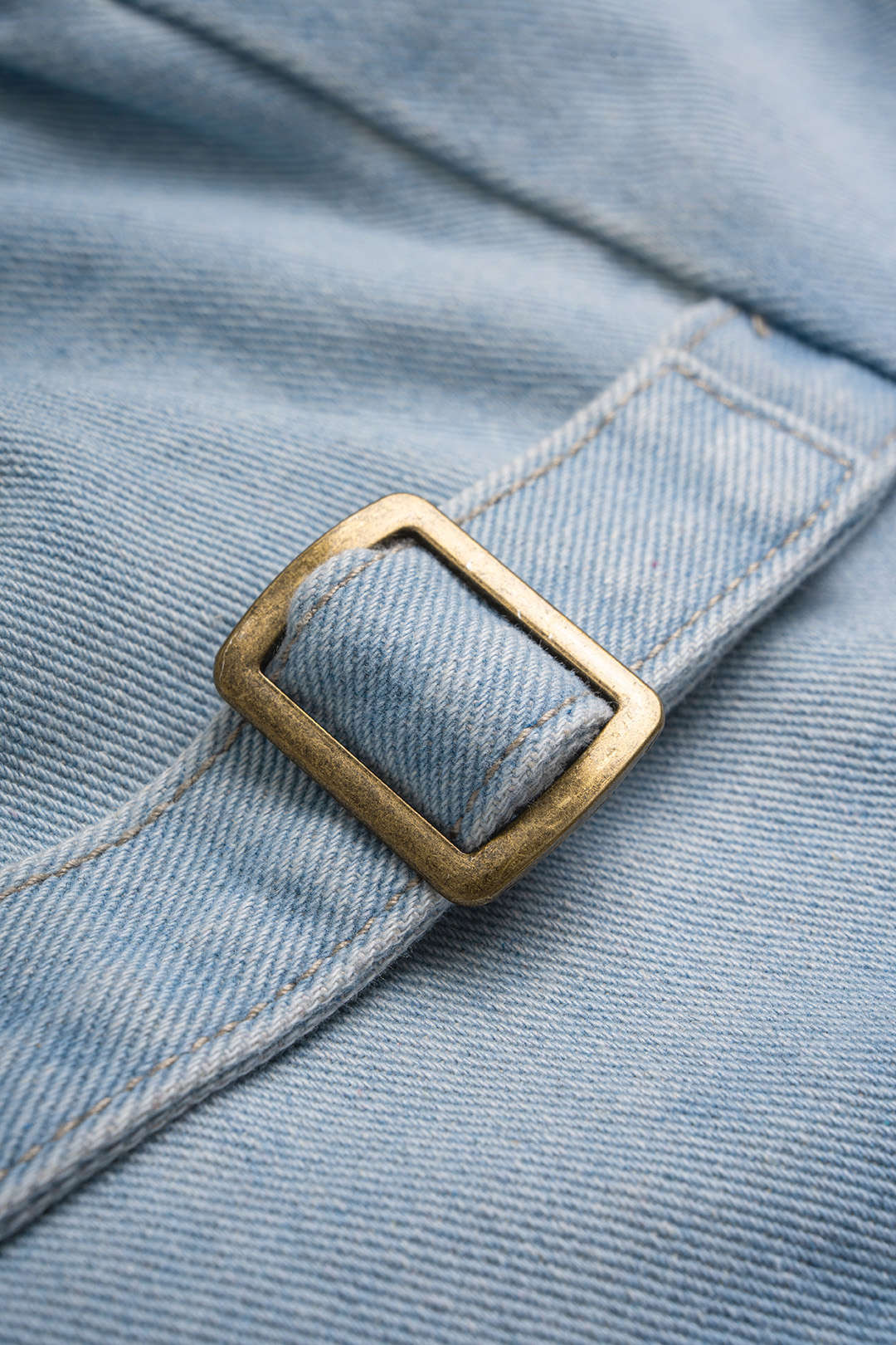 Denim metallic gilet met halternek