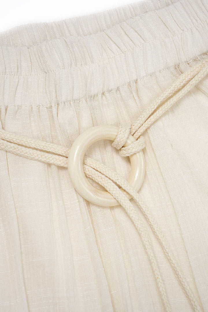 Broek met riem, plooien, hoge taille en wijde pijpen