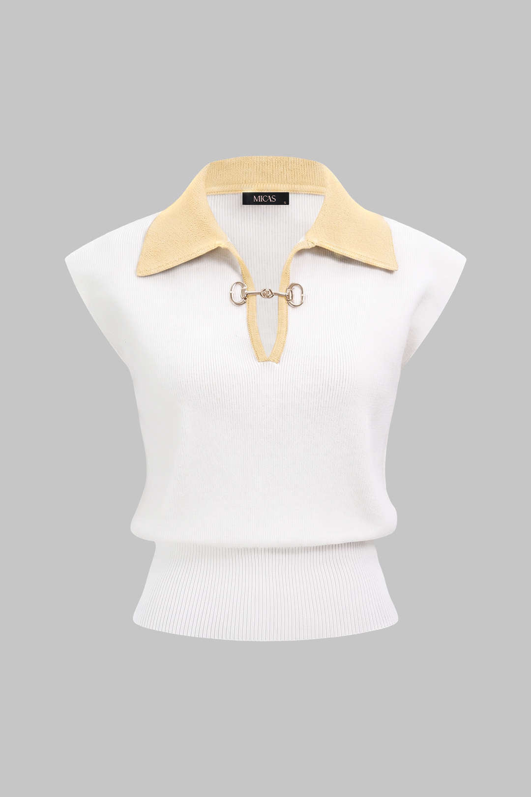 Gebreide metallic tanktop met uitsnijding