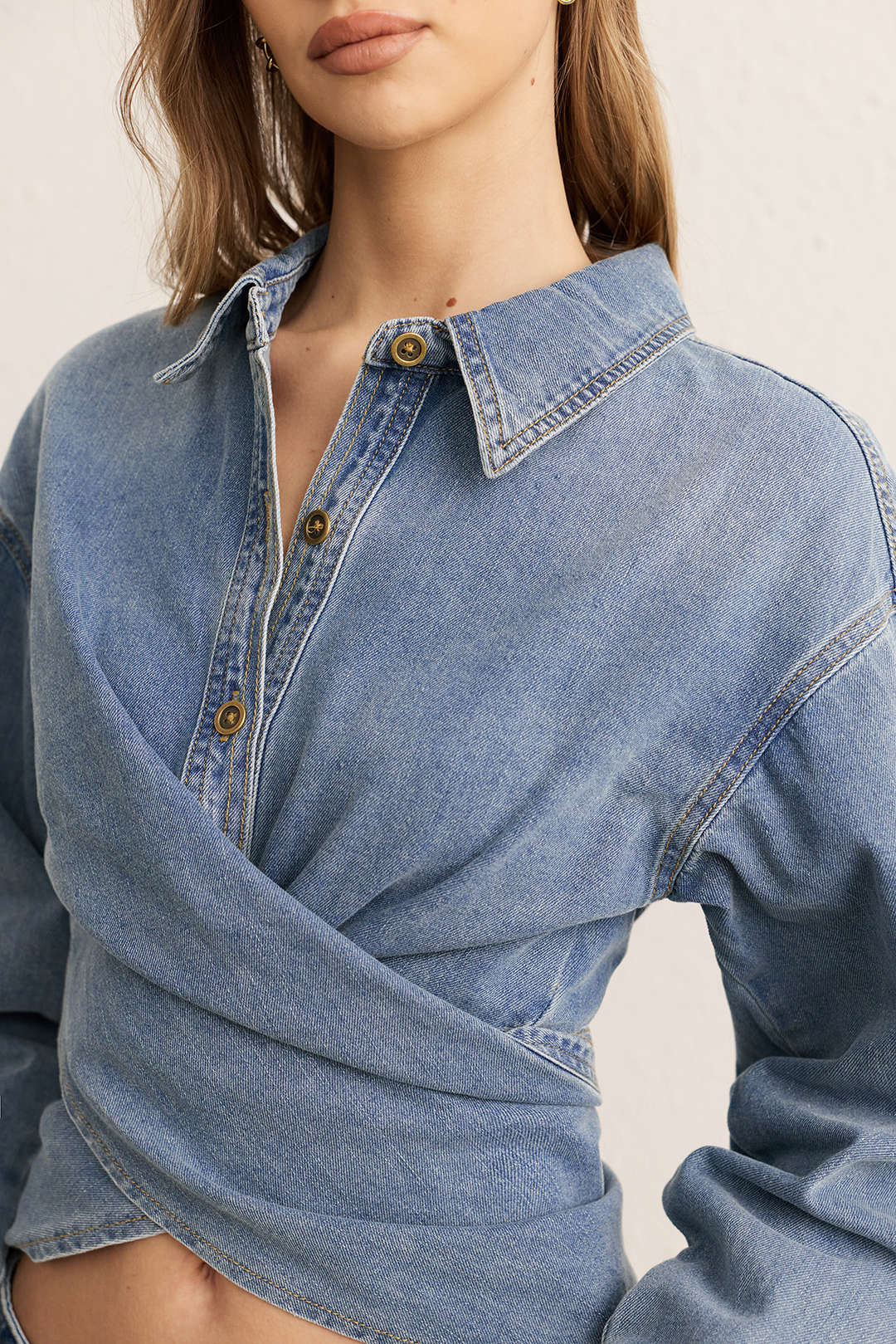Denim item met ruches