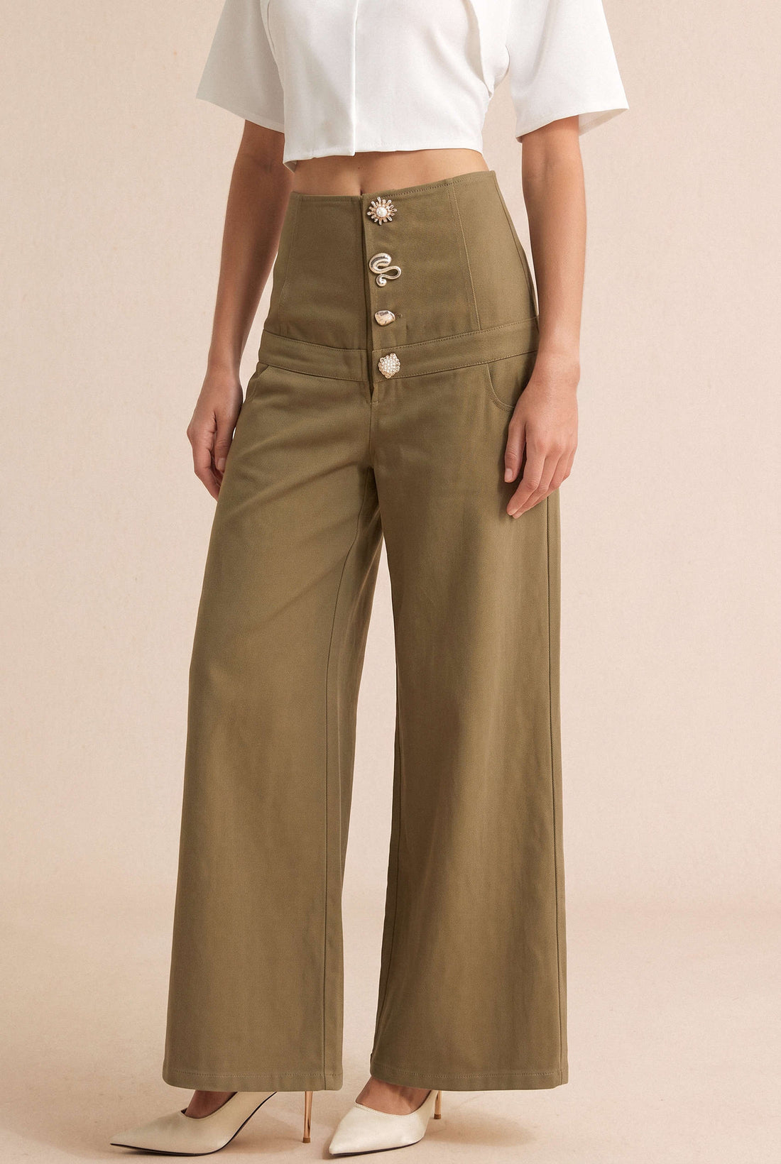 Broek met knoopjes, hoge taille en wijde pijpen