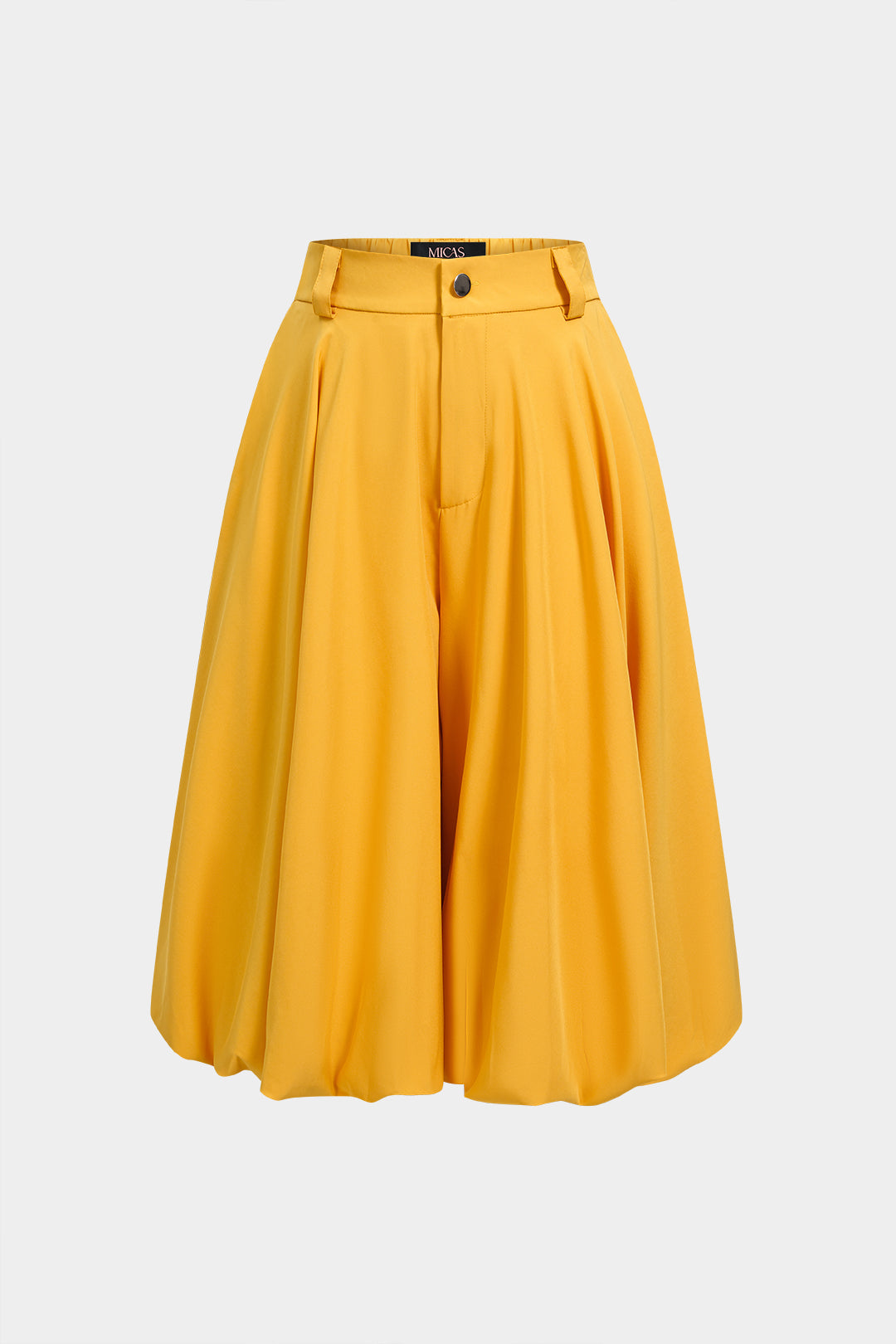 Short met hoge taille, wijde pijpen en ruches