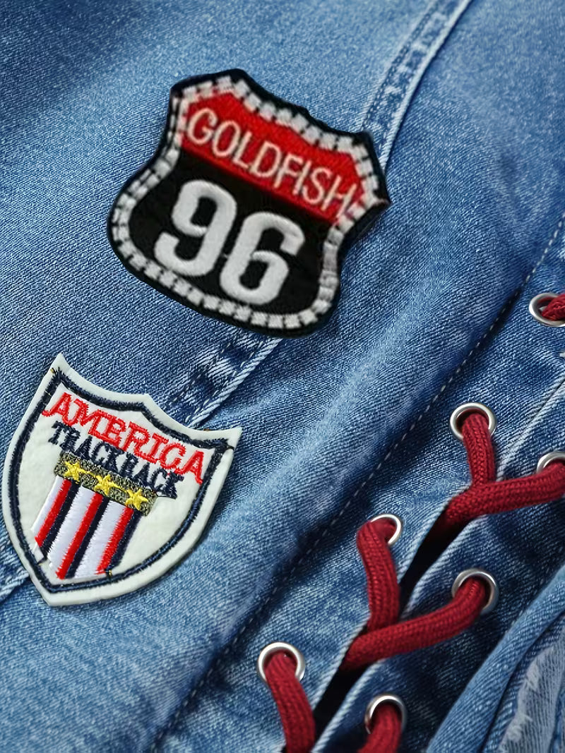 Y2K Denim Halter Top met Geborduurde Patches