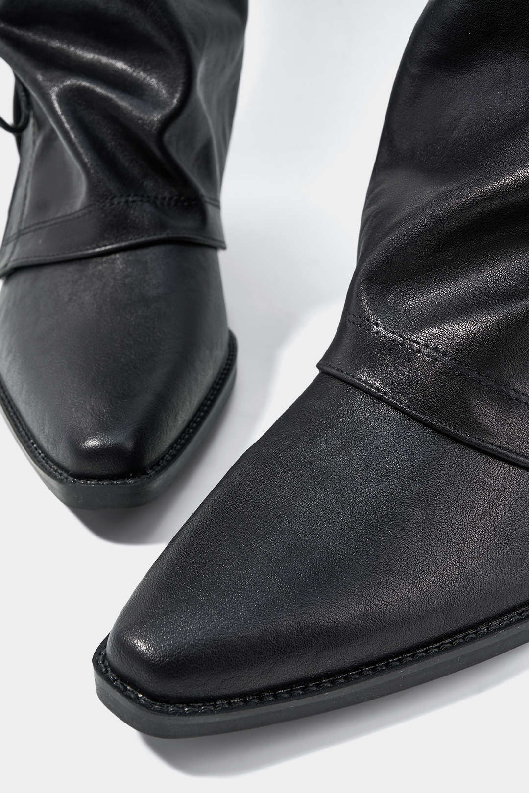 Leren-look kniehoge laarzen met strik