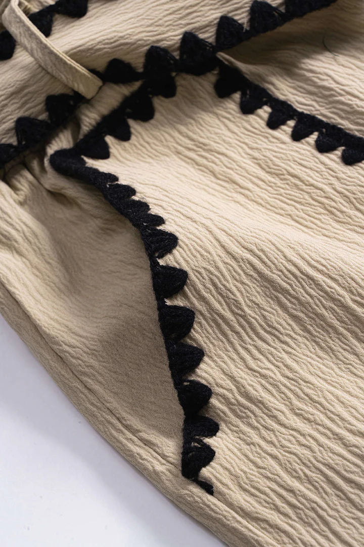 Contrasterende shorts met strik